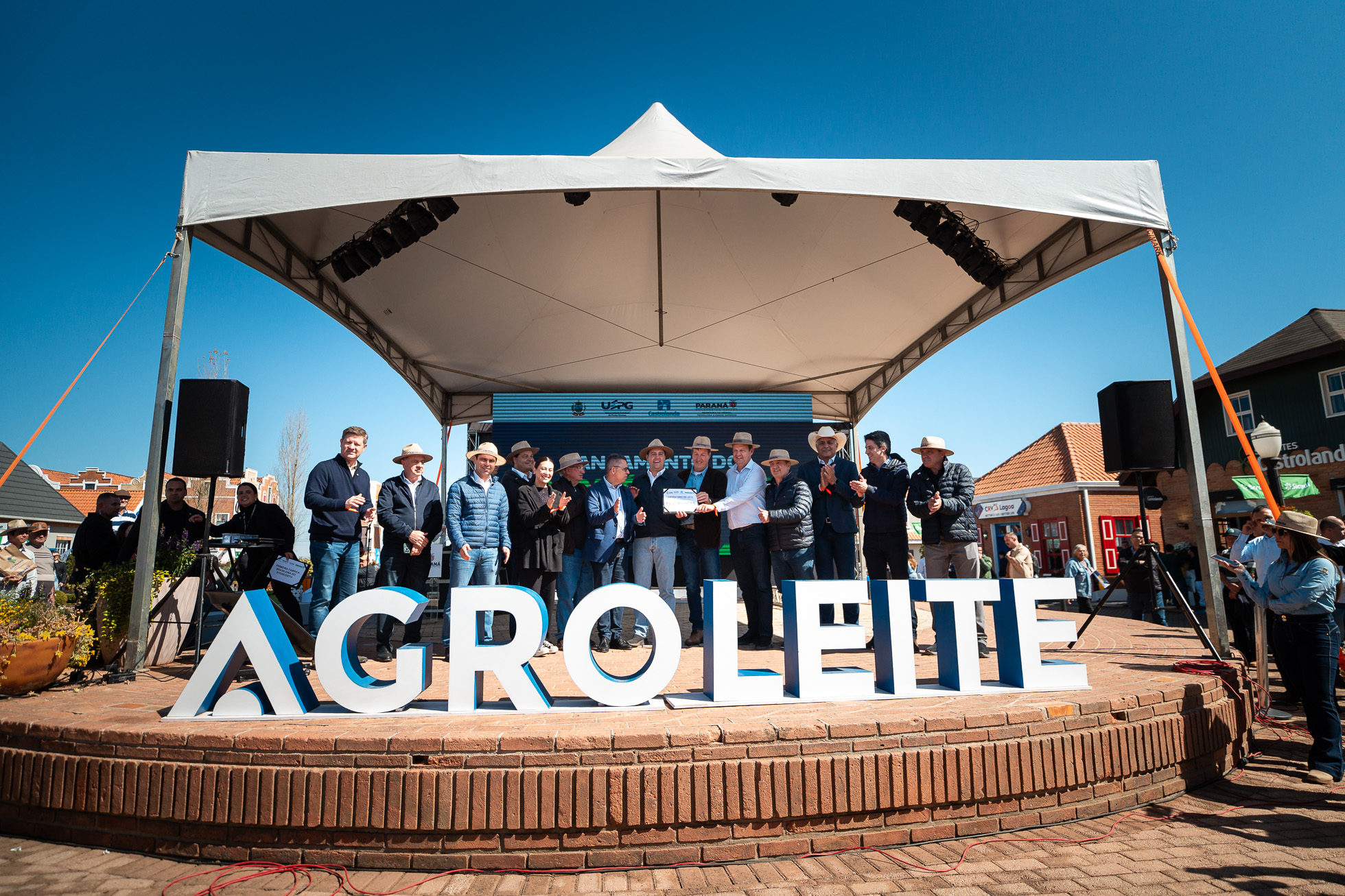 Apresentação do Laboratório de Biotecnologia do Leite no Agroleite